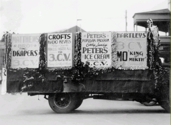 A truck float particpating in the 1942 Easter Fair Carnival in Bendigo, Victoria.