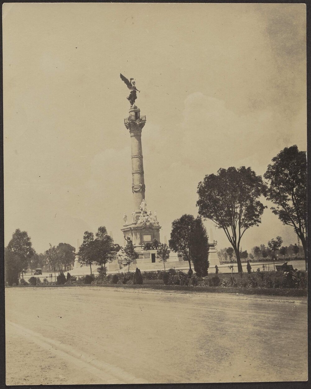 The Statue of Liberty , in Mexico City