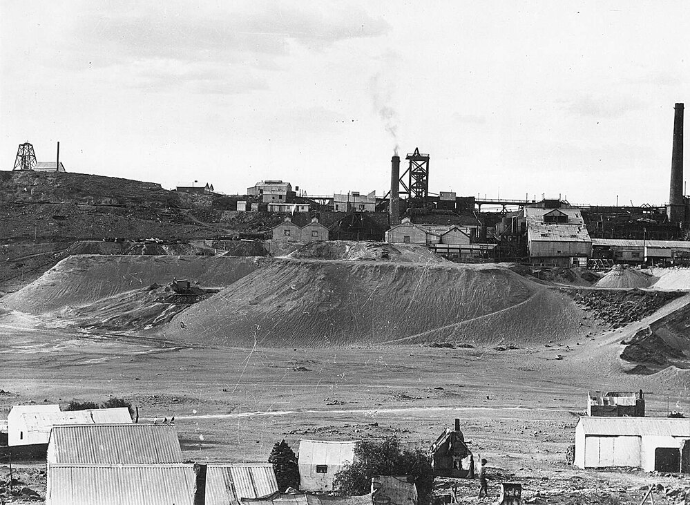 Panoramic view of Block 14 - looking west from Gneiss Hill