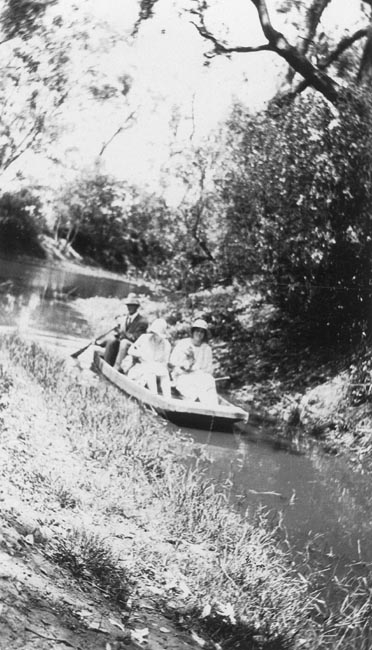 Norman Macgeorge and others boating at Ivanhoe, Victoria