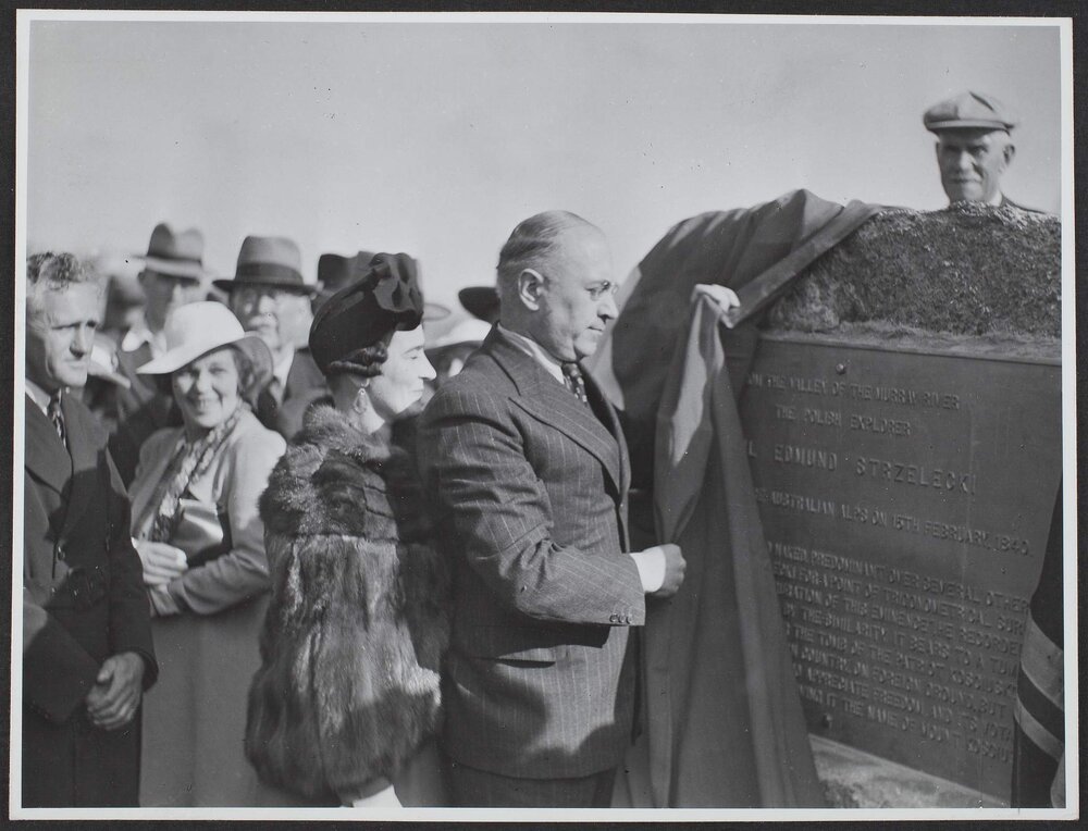 W L de Nos Kowski Consul General for Poland unveils the Century Memorial to Count Strzelecki on Mount Kosciuszko