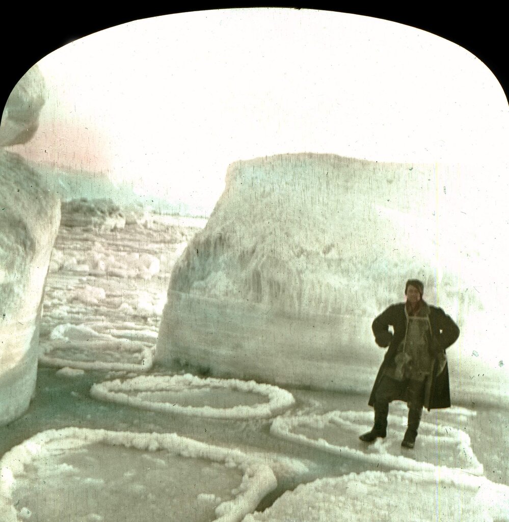 Pancake ice