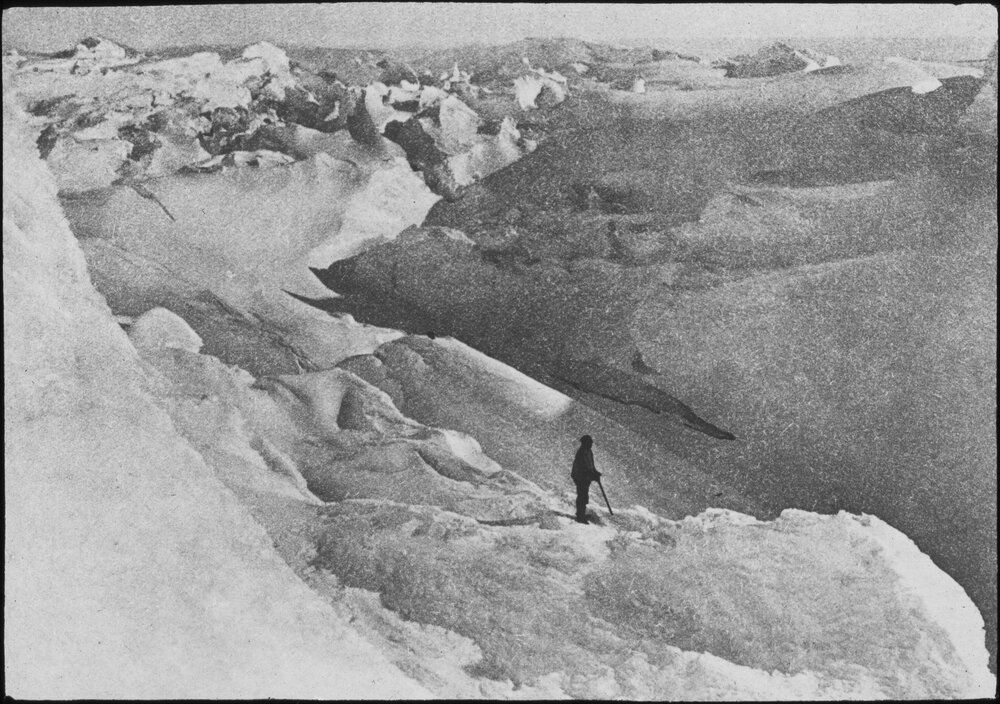 The great crevasse off Cape Selborne