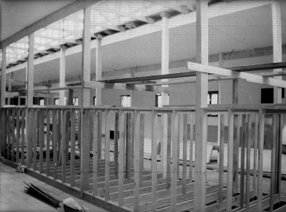 "Mildura - racks for set boxes".