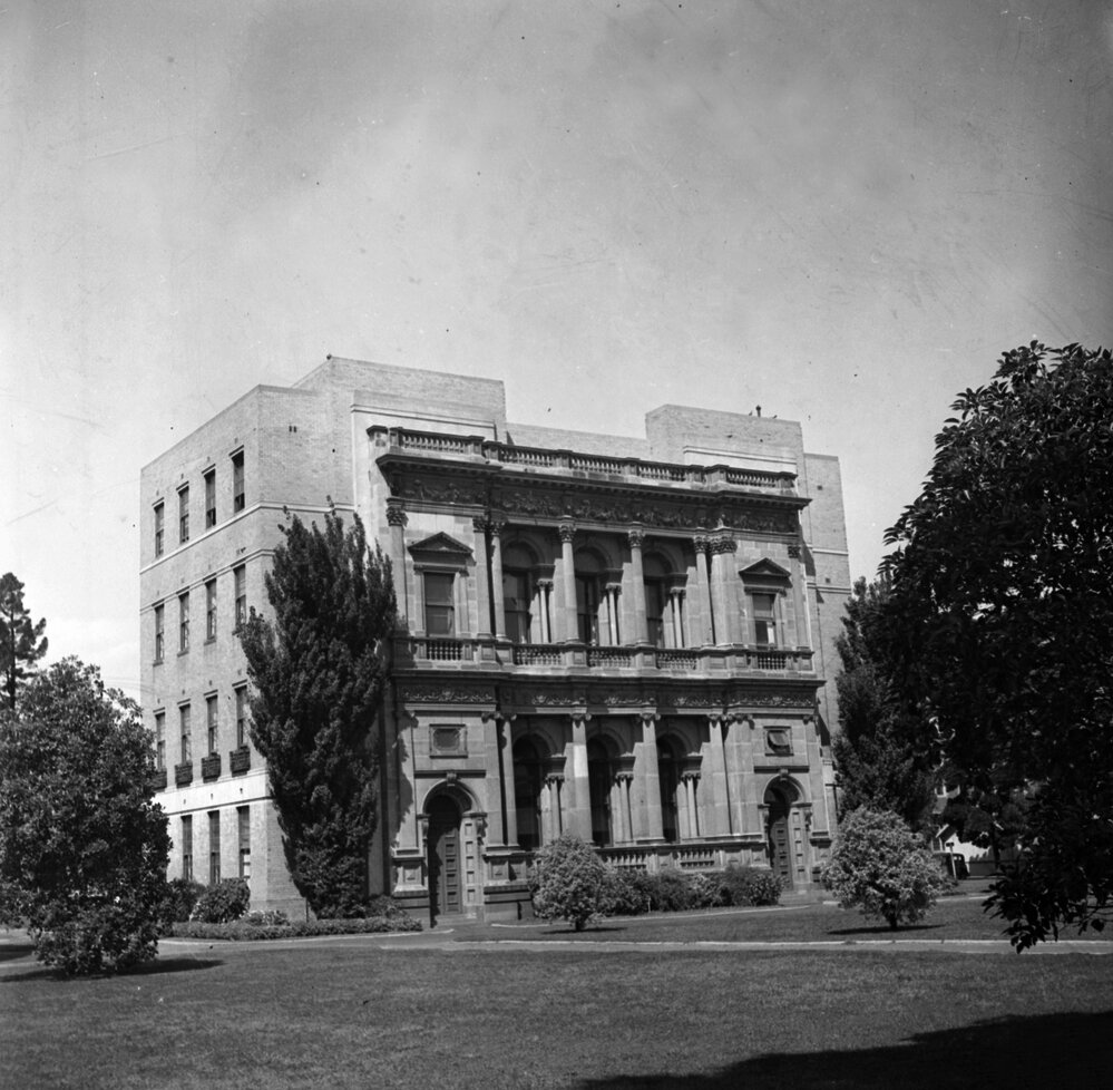 Commerce West &amp; South before Architecture.