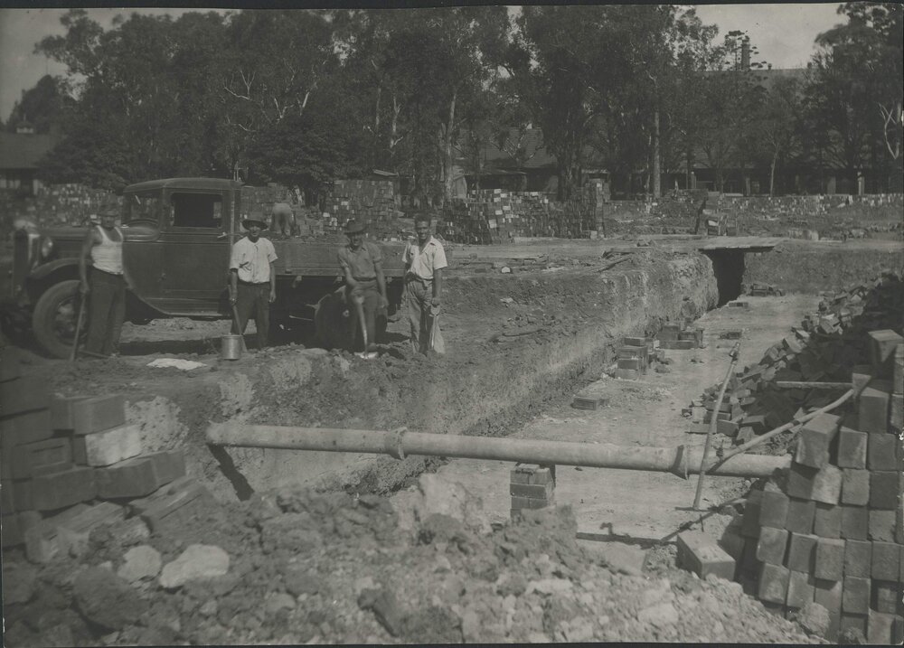 Chemistry School excavation of west side, University of Melbourne 1938.