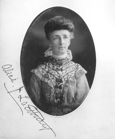 Alice J Lactbury