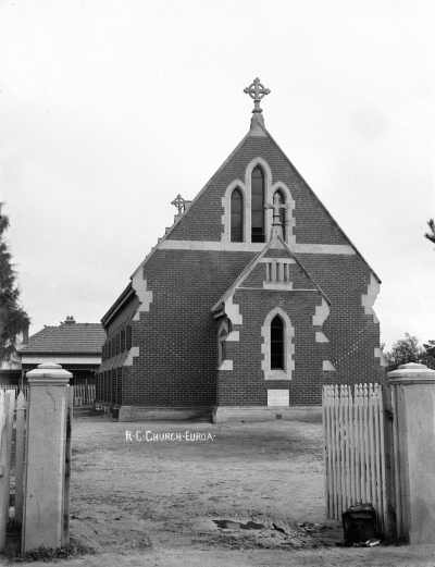 External view of the Roman Catholic Church in Euroa.