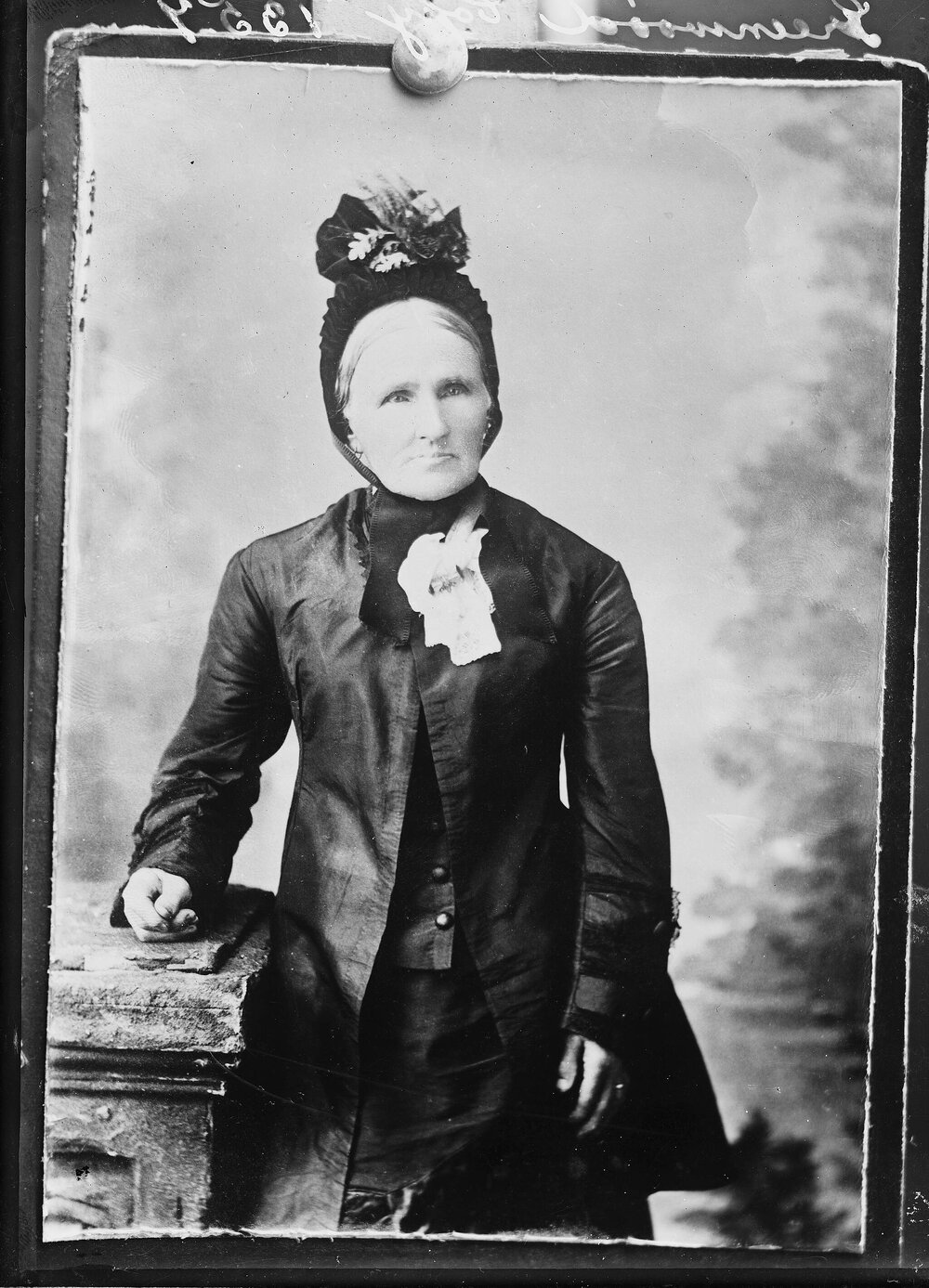 Portrait of an unidentified elderly woman.