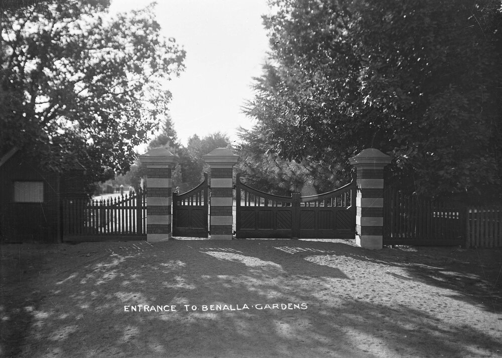 The gates at the entrance to the Benalla Botanical Gardens.