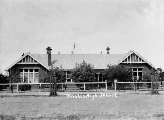 A front view of Benalla High School.