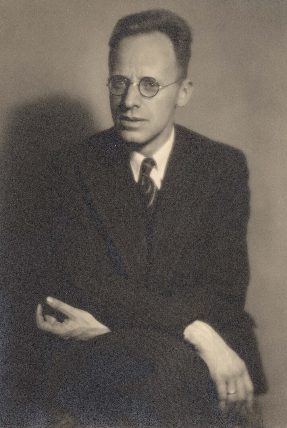 Seated portrait of Fritz Loewe