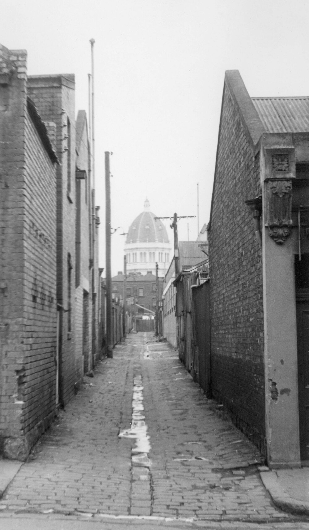 A laneway between Gertrude Street and Marion Street, Fitzroy, Melbourne.