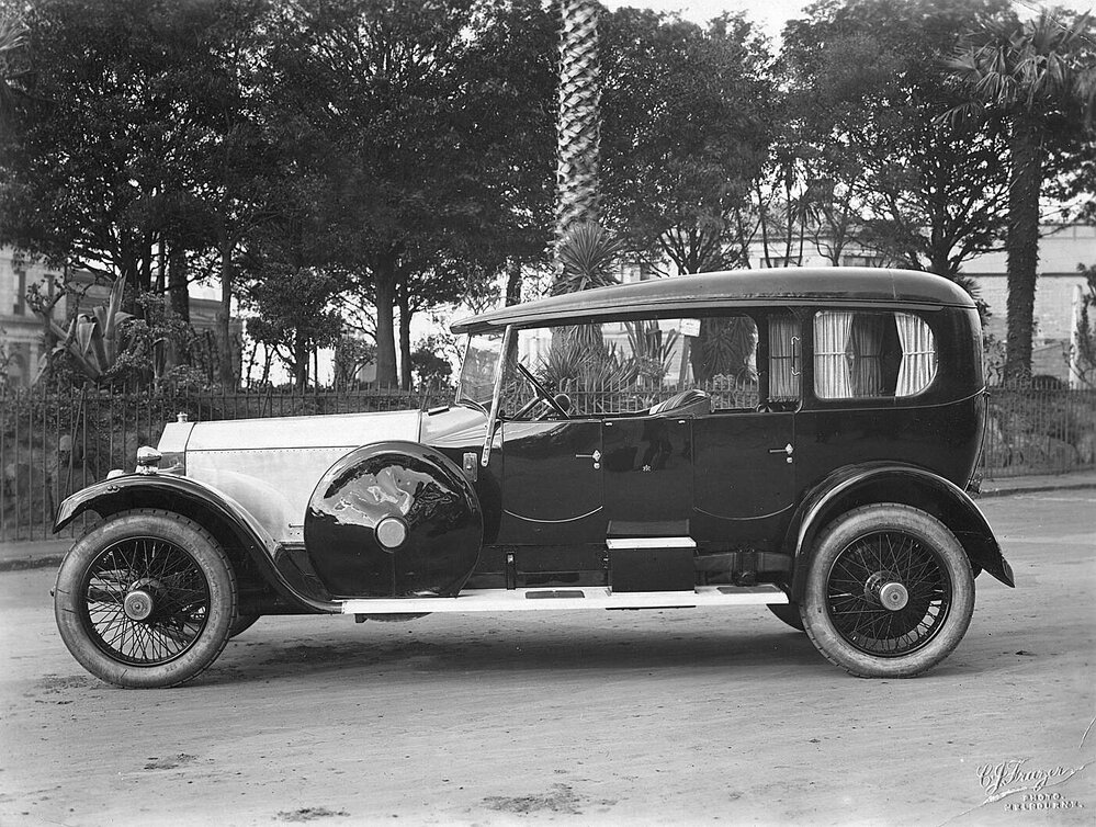 Motor Cars, Buses, Unidentified.