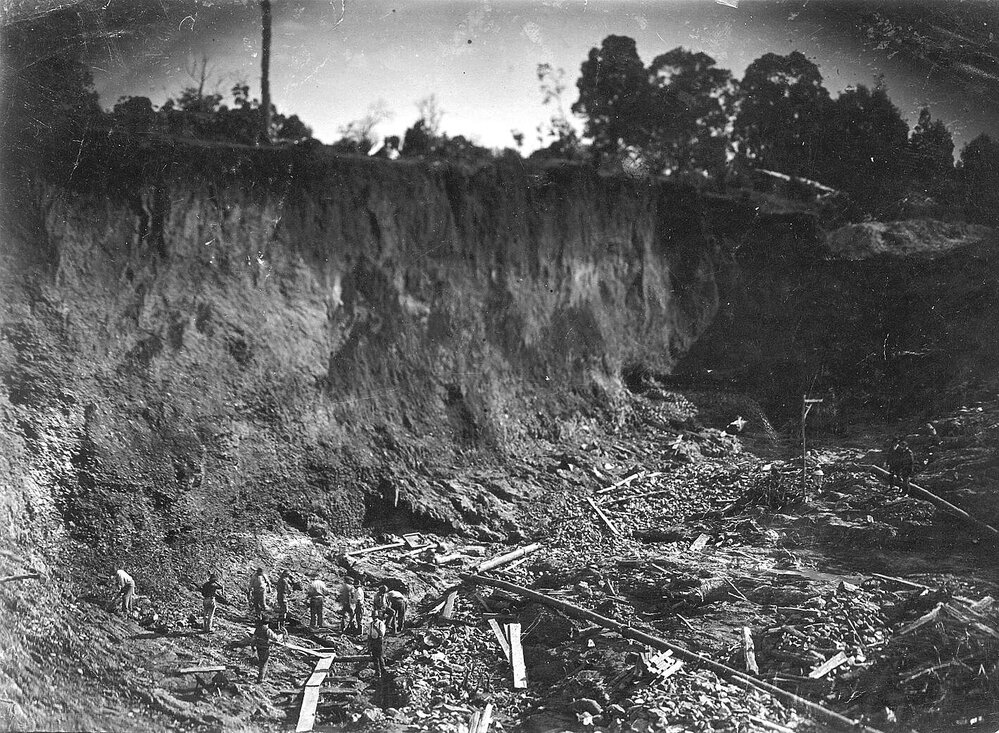 Gold Sluicing, Beechworth