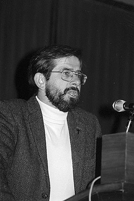 Reverend Noel Preston at the anti-uranium mining meeting