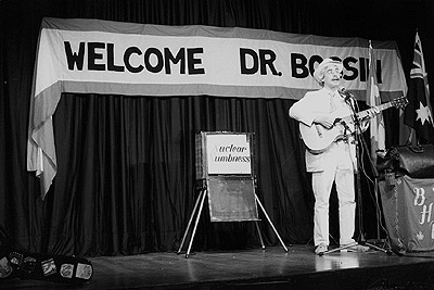 Bob Bossin concert, Elwood High School, 1989