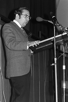 Joe Camilleri at Movement Against Uranium Mining meeting, 5th August 1977