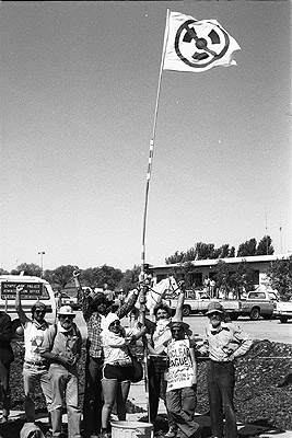 Flag at the Roxby Downs uranium mine protest, August 1983.