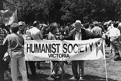 Anti-racism rally and march through Melbourne, 8th December 1996 - 'Humanist Society' banner.
