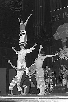 Anti-uranium meeting, Melbourne Town Hall, 30 March 1977