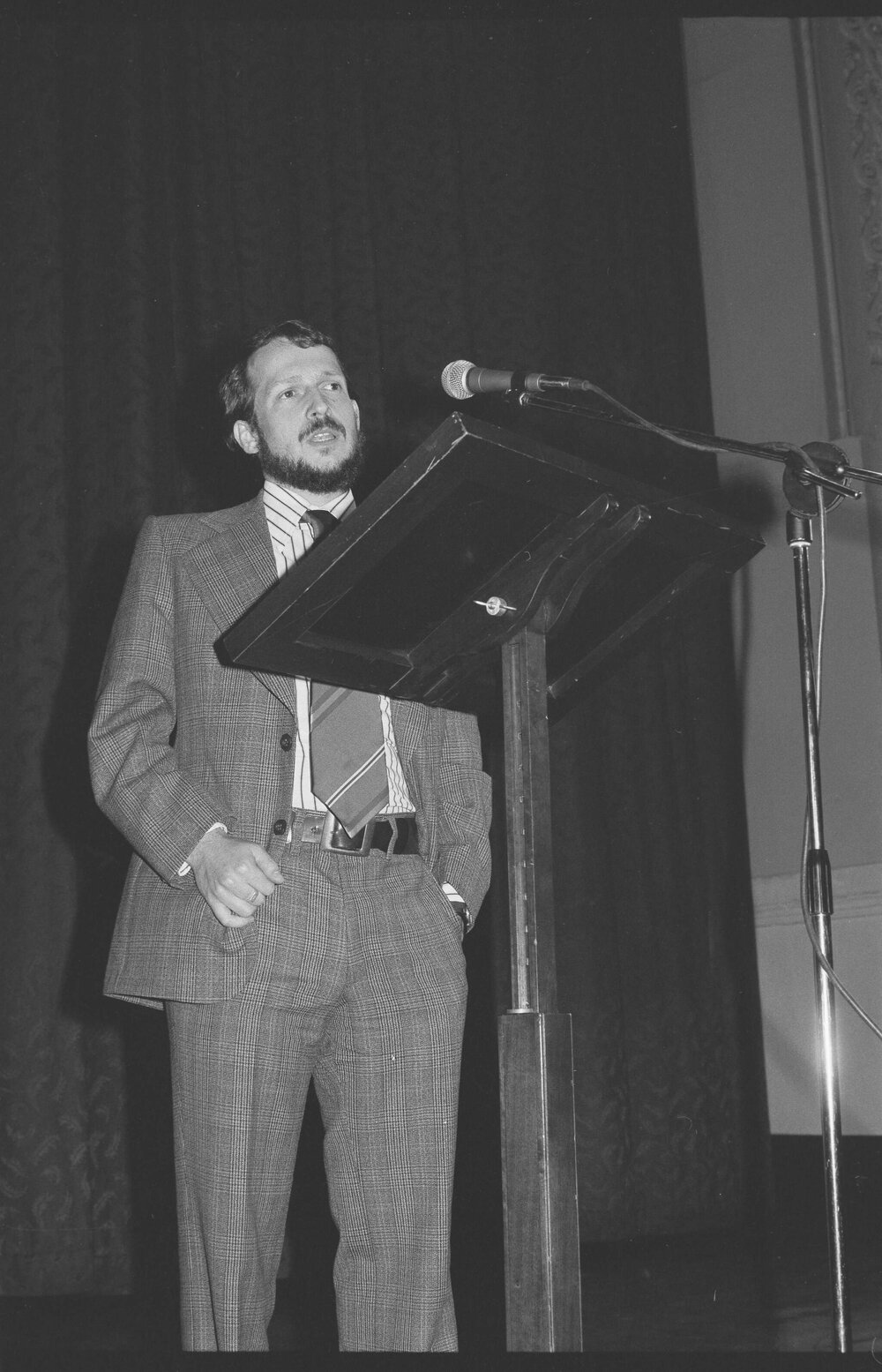 Uri Windt at Defend the ABC meeting, Melbourne Town Hall, 23rd November 1976