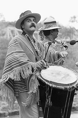 "Tumari" at the Latin American concert at the Fairfield Park amphitheatre, 1990.