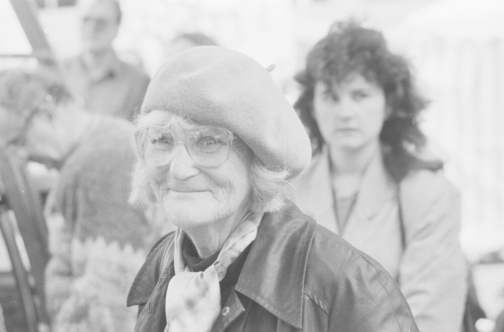 Ruth Crow protesting during U.S. President George Bush's visit to Melbourne, 2 January 1992.