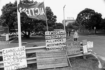 Picket line at Hoechst chemical plant, 23rd October 1990.