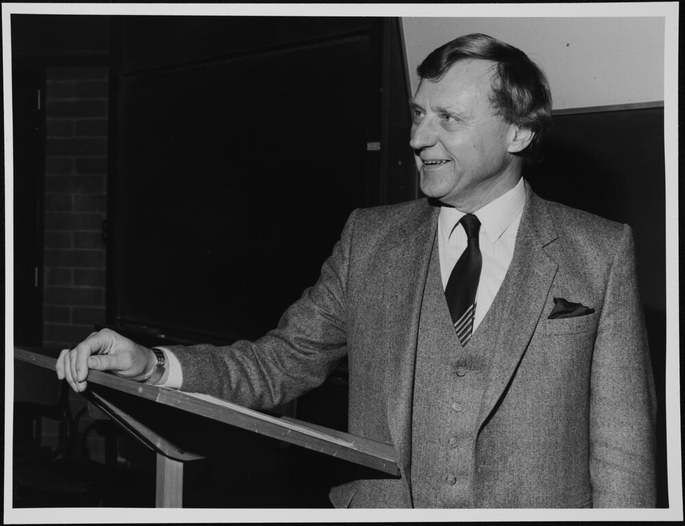 Duckworth, Professor Colin, French.