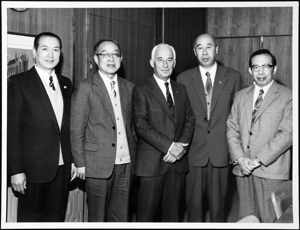 Caro, Professor David and Chinese visitors