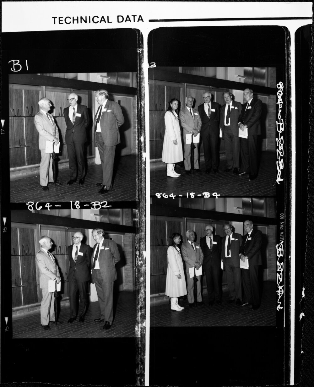 Caro, Professor David, Vice Chancellor (left and second from left)
