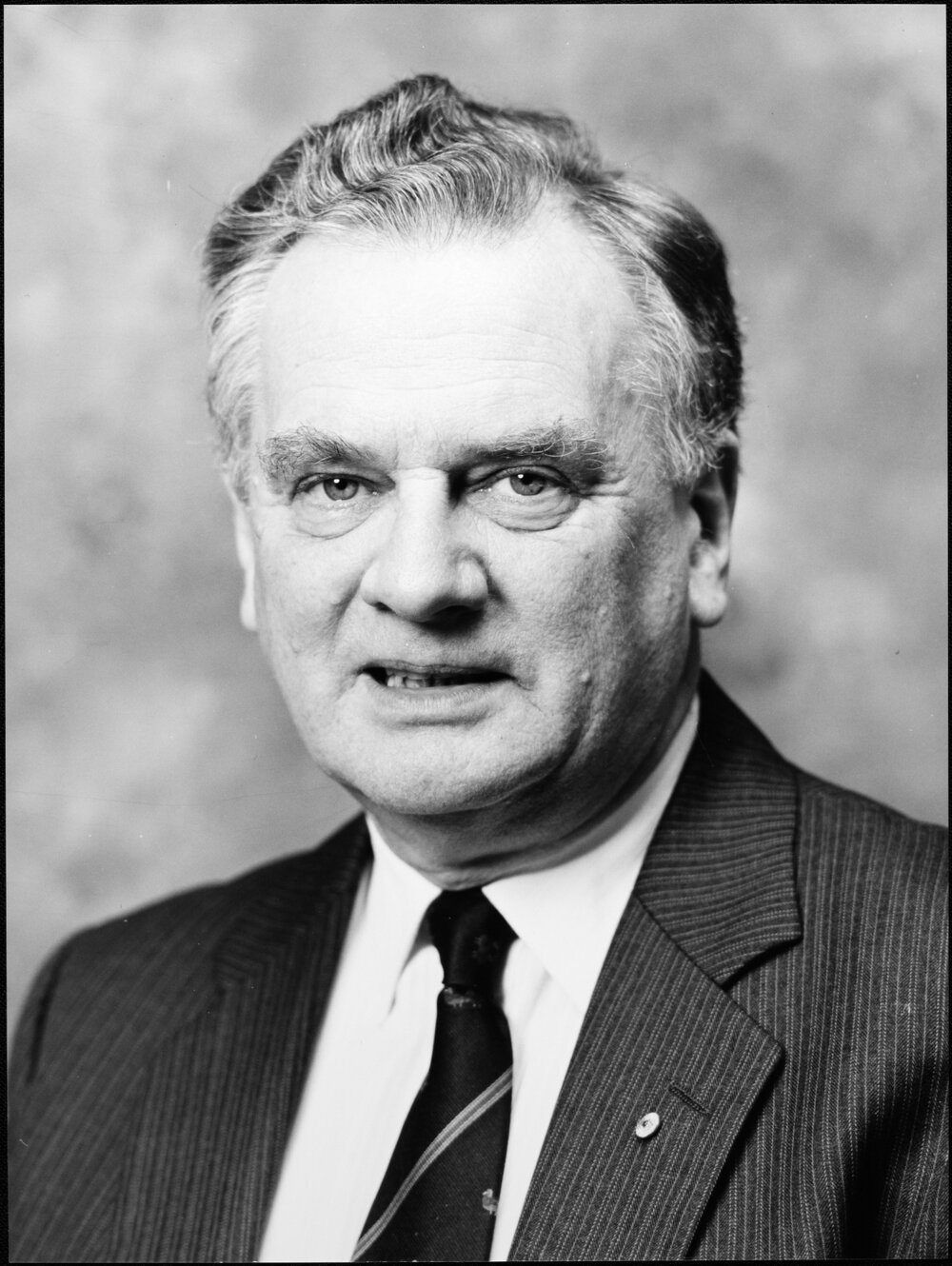 Poynter, Professor John, Assistant Vice-Chancellor (Cultural Affairs). 1991
