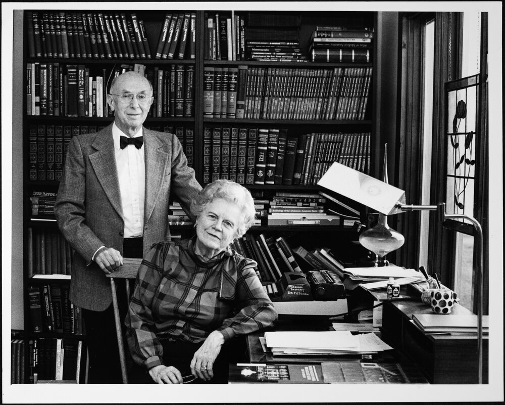 Alumni Association. Dr Rachael Farrer-Mescham with her husband and co-author Professor Isadore Mescham