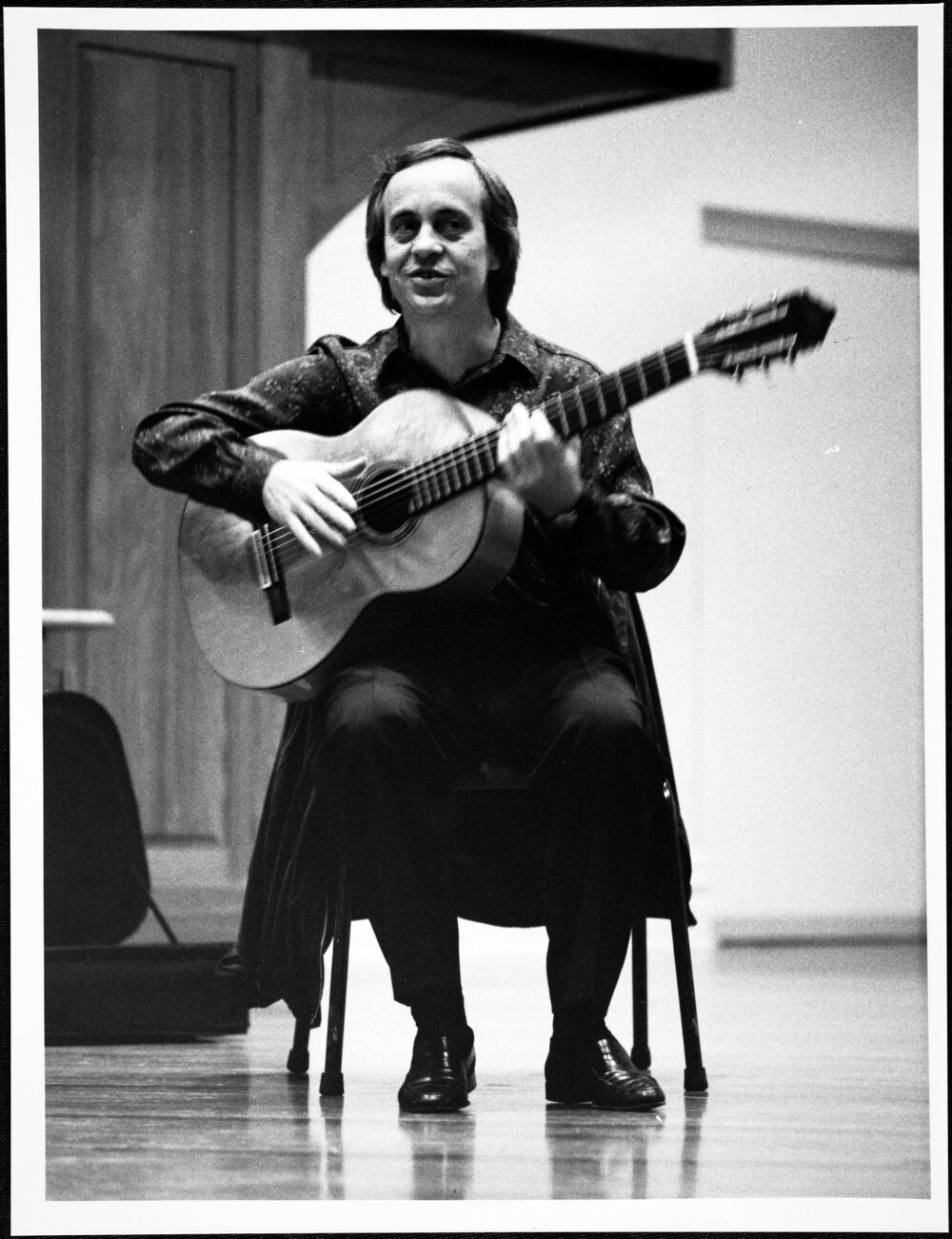 Pena, Paco, flamenco guitarist, visiting School of Music for master classes