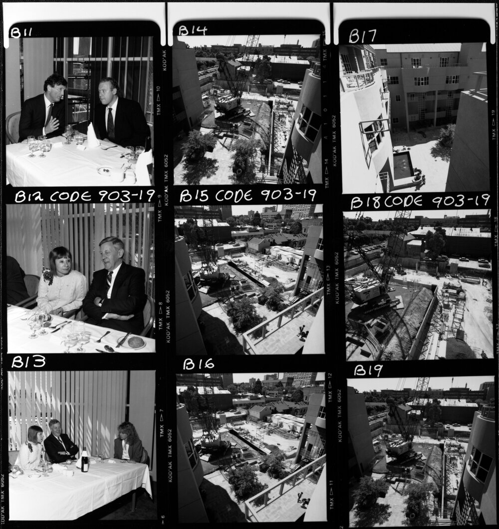 Graduate School of Management including building construction