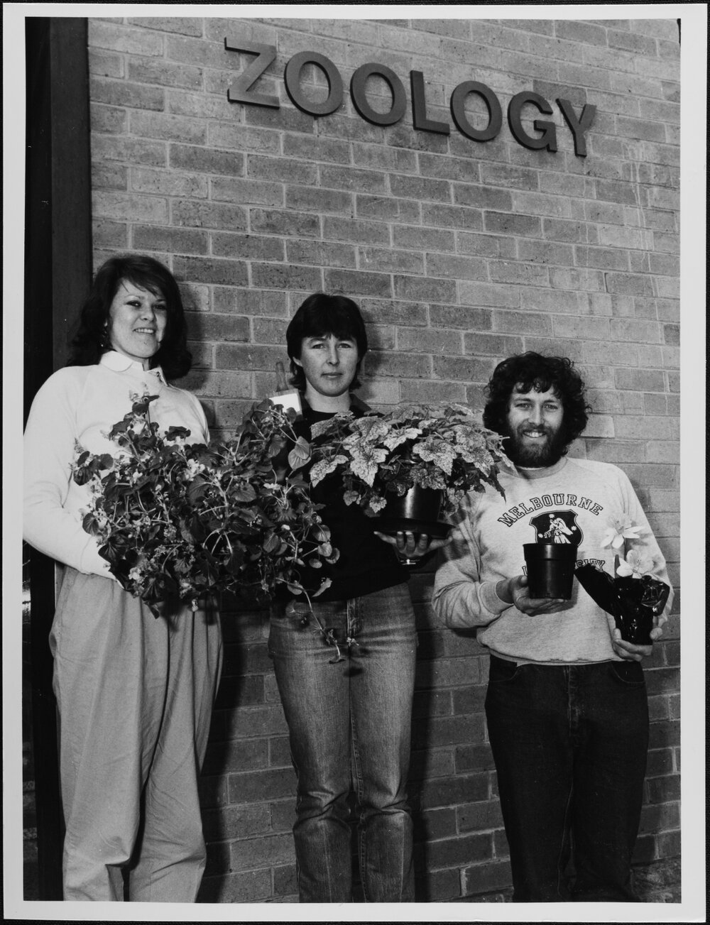 Zoology Department. &lsquo;The Green Pollex&rsquo;