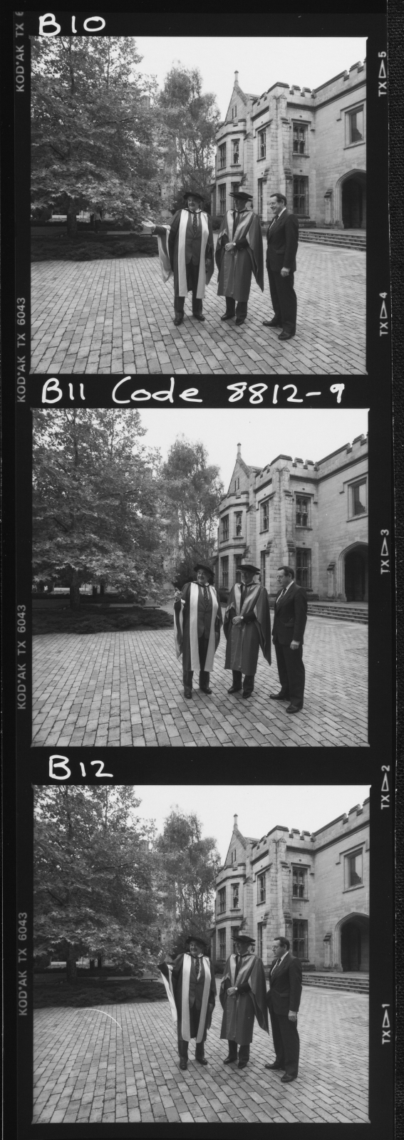 Mortlock, Dr Bryce (centre)