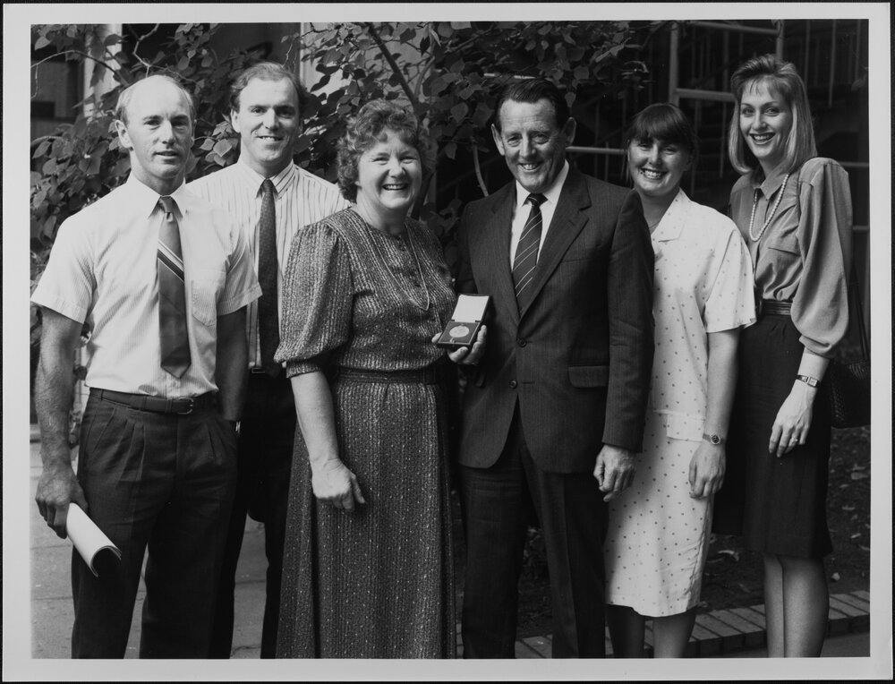 Pawsey, Maurice with his University Gold Medal and others. 8 Dec 1990