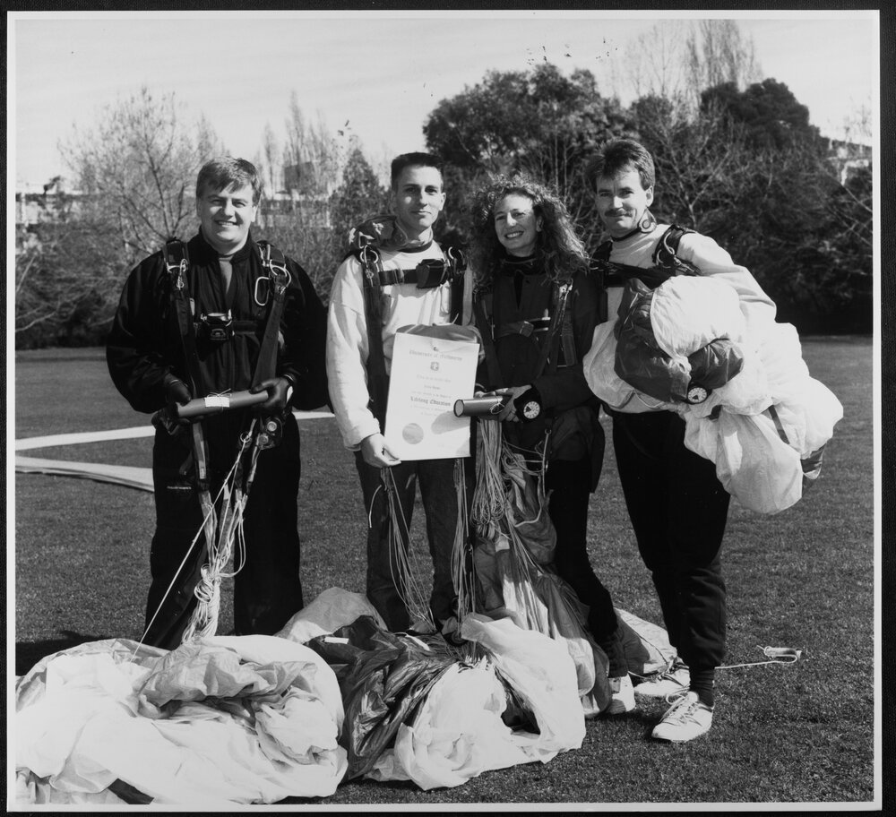 Discovery Day - skydivers with &lsquo;Lifelong Education&rsquo; testamurs. 1991