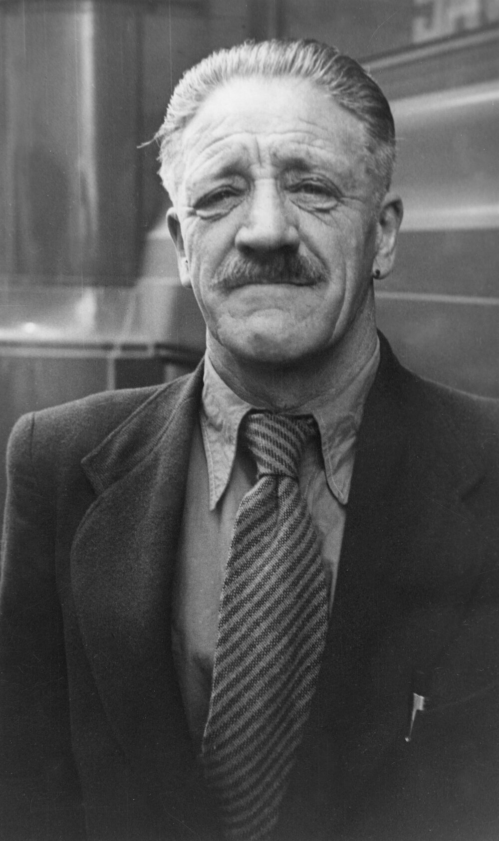 An outdoor portrait of Peter Hopegood.