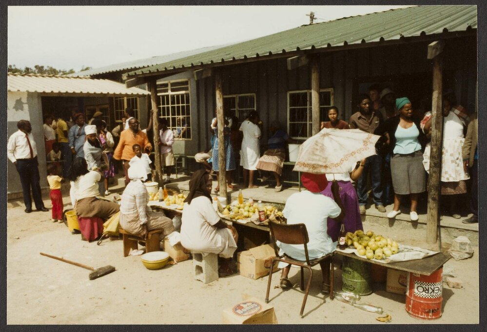 Luanda and on the war to Luanda - South Africa trip