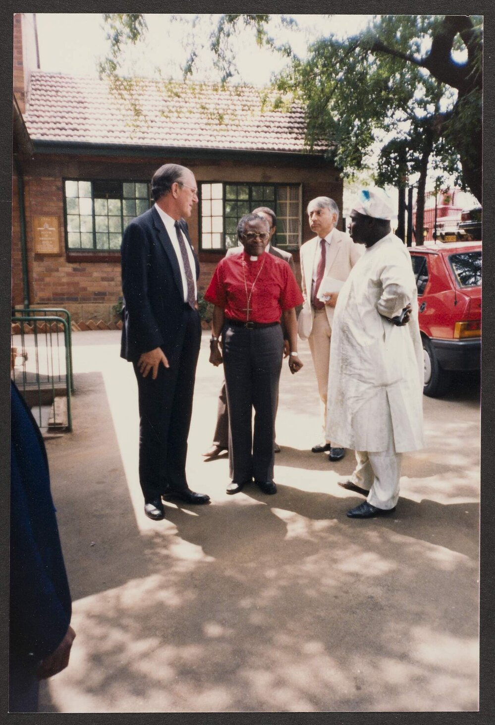 [COMGEP members, including Malcolm Fraser, meet Archbishop Desmond Tutu]