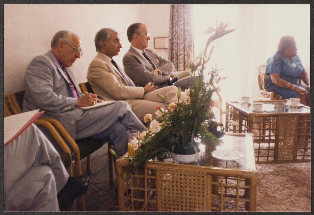 [Malcolm Fraser and members of the COMGEP]