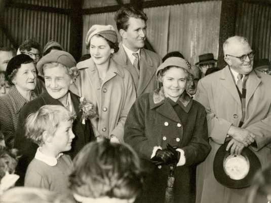 Tamie and Malcolm Fraser at Warrnambool Aerodrome, Victoria.
