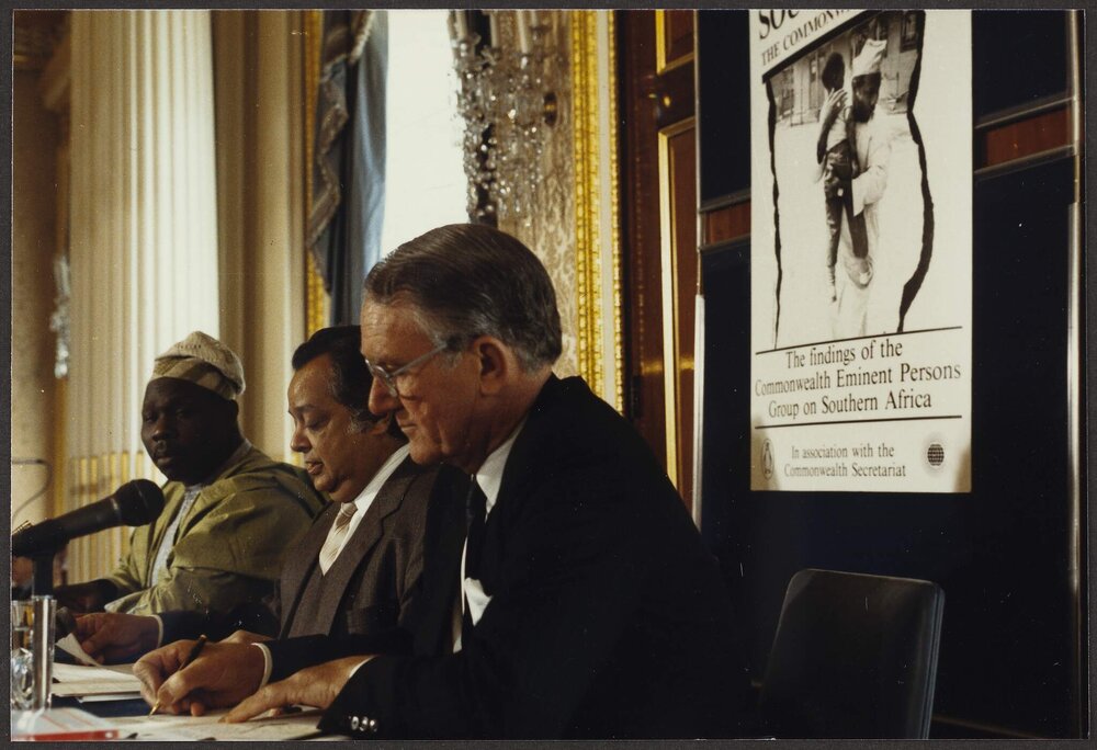 [Malcolm Fraser's visit to South Africa with the Commonwealth Eminent Persons Group]