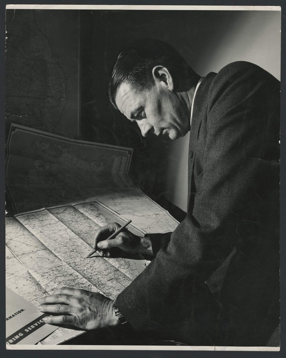 Photographs of the Shell Touring Service and Mapping Unit [7 of many]