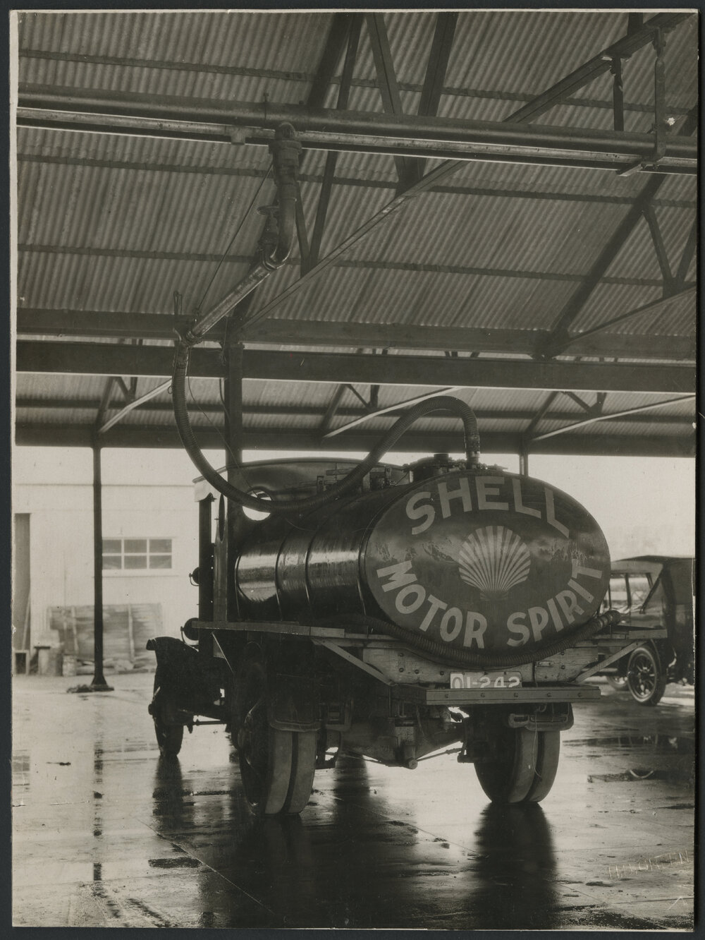 Photographs of Shell tank trucks and other vehicles servicing South Australia [4 of many]