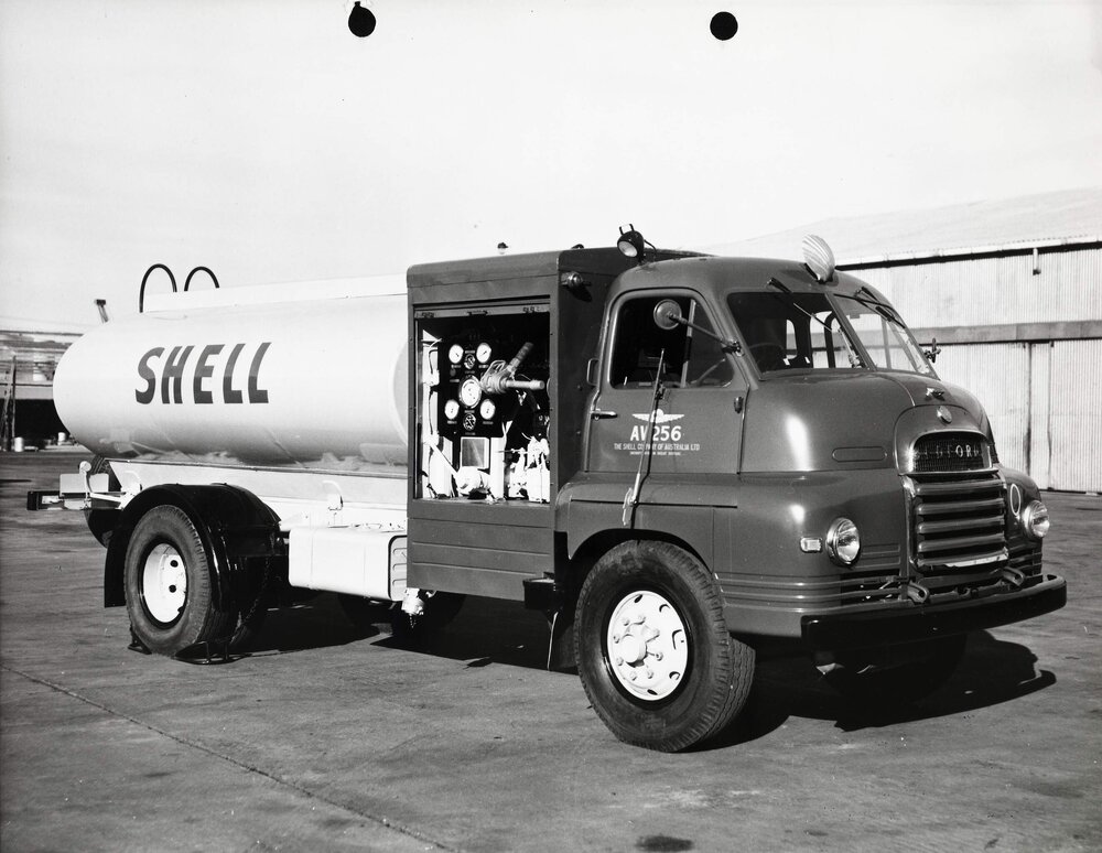 A side view of a Bedford Shell pump tanker, probably in Melbourne