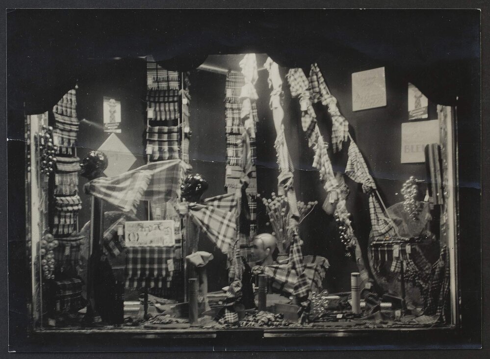 Fletcher Jones window displays [11 of 21]